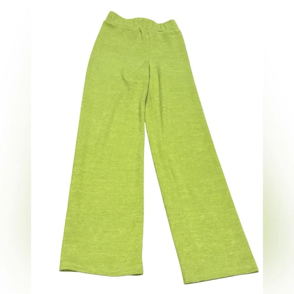 Showpo Lime Green Two-Piece set size 2, stretchy cozy loungewear pull on pants
